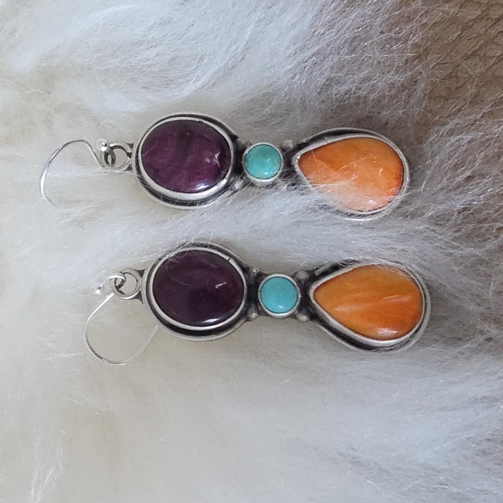 Beautiful Native American Navajo Handmade Turquoise & Spiny Earrings 🩵💜🧡🌅🎁 - Picture 3 of 10